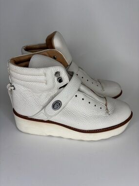 Coach Ivory Leather Slip On High Top Urban Hiker Boots Women’s Size 39 US 9B